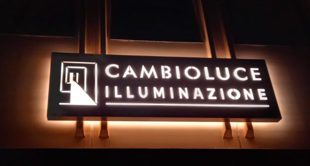 INSEGNE E TARGHE LUMINOSE A LED